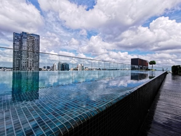 Scotts Square Sky Pool View